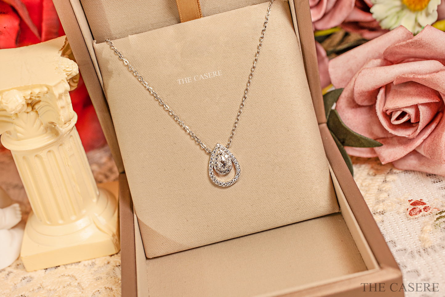 ELEGANT PRINCESS NECKLACE