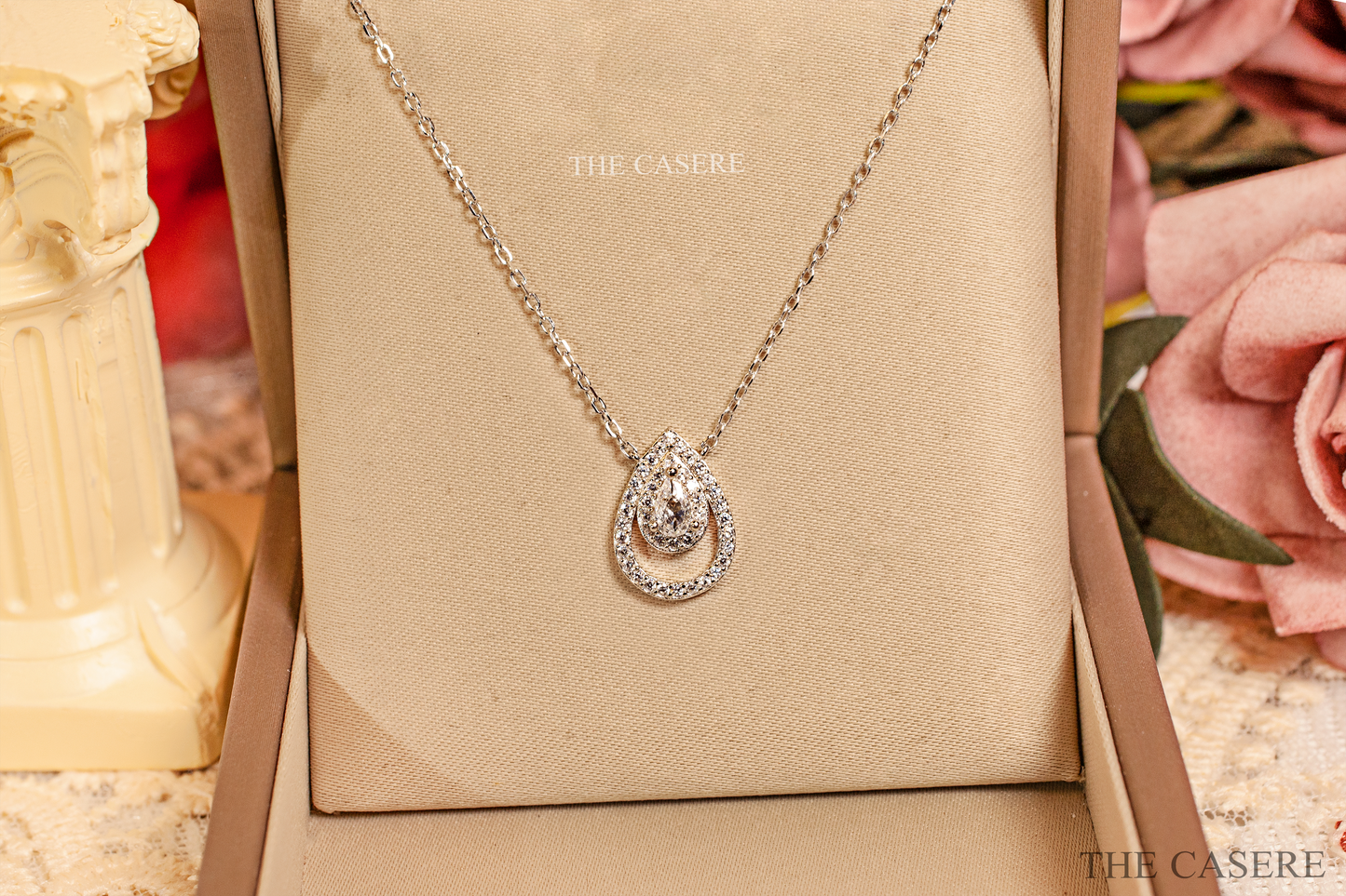 ELEGANT PRINCESS NECKLACE