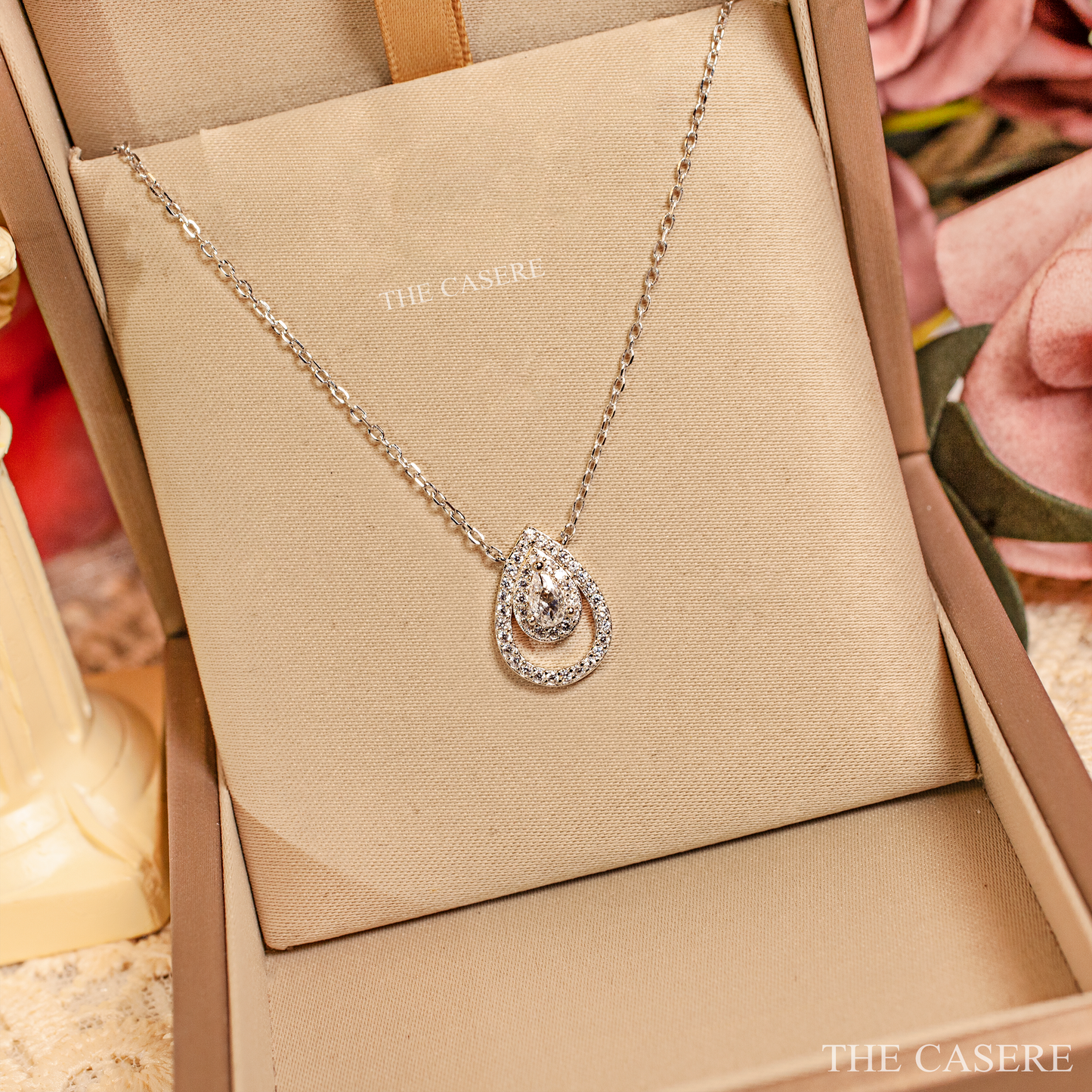 ELEGANT PRINCESS NECKLACE