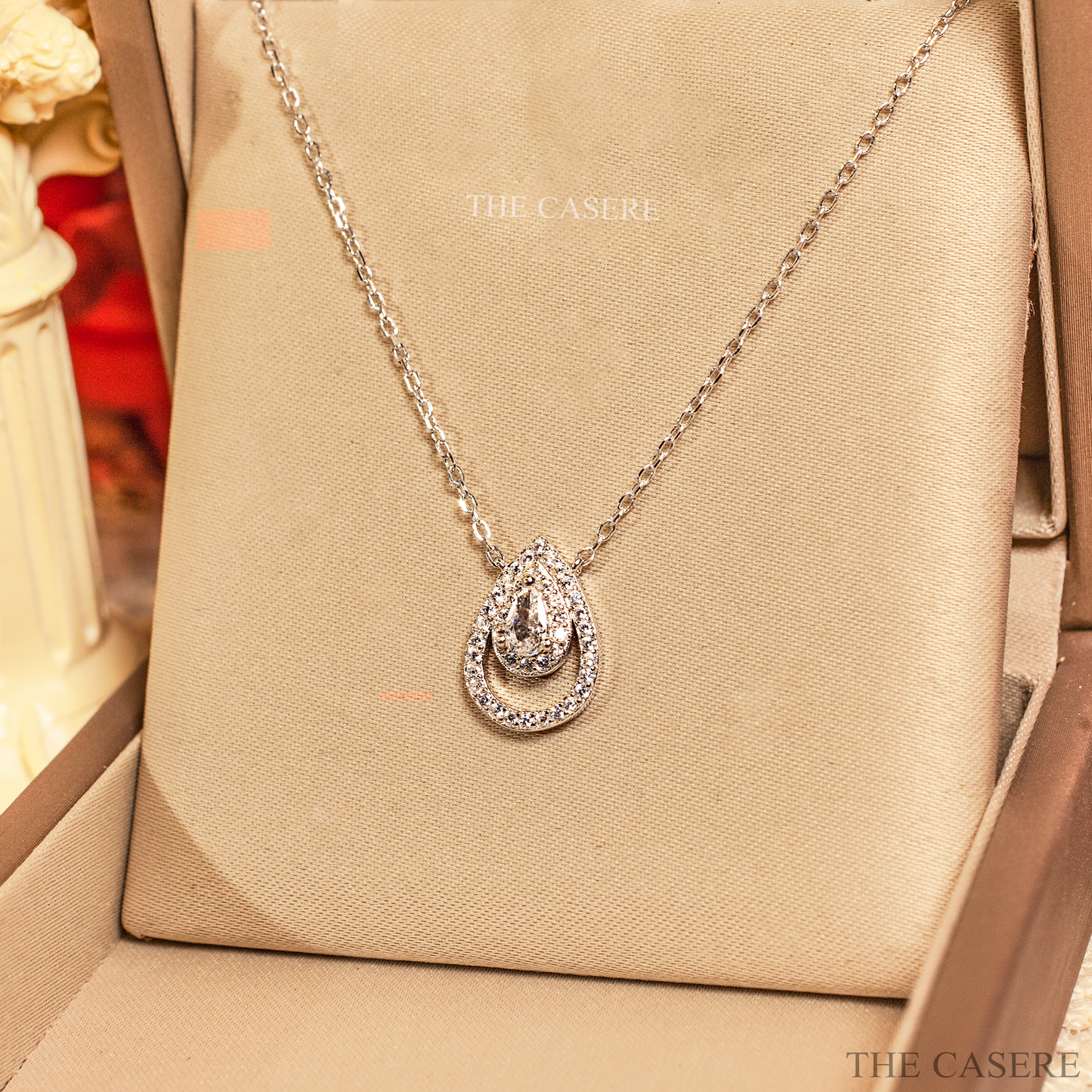 ELEGANT PRINCESS NECKLACE